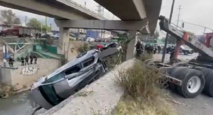 VIDEO: Conductor se queda dormido y cae al Río de los Remedios, en CDMX