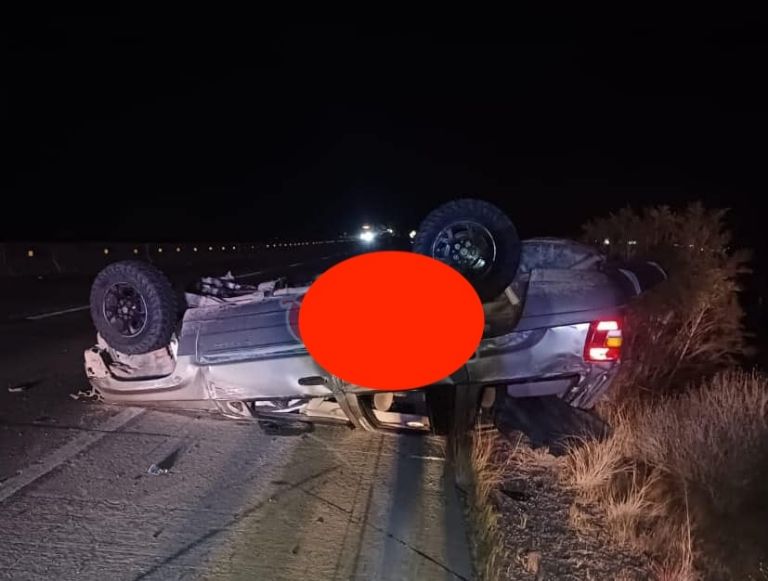 Autoridades se movilizan por accidente carretero en Sonora. Foto: Facebook