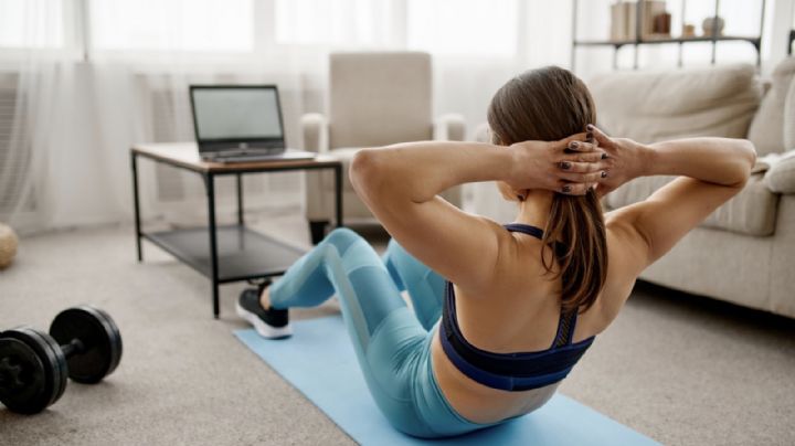 ¡Toma nota! Conoce los Abdominales Jack Knife y otros ejercicios para ‘bajar la panza’