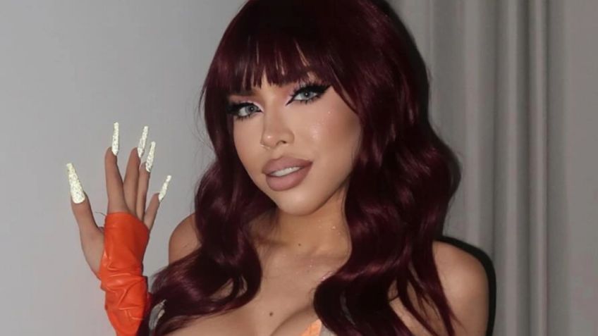 Yeri Mua se desgreña a mujer en baño de antro por inesperado motivo: "Te crees muy ver..."