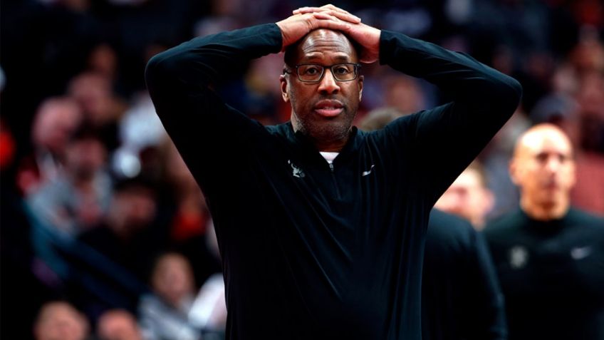 NBA: Se acabó la paciencia; los Kings despiden al entrenador Mike Brown