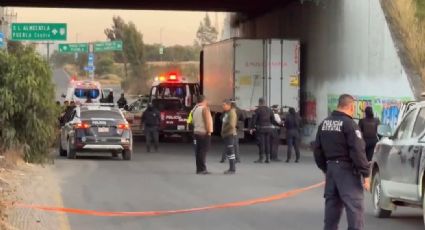 Autopista México-Puebla: Mujer policía muere atropellada por delincuentes en tráiler robado