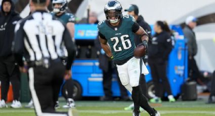 Imparable; Barkley impone récord y los Eagles consiguen su novena victoria al hilo