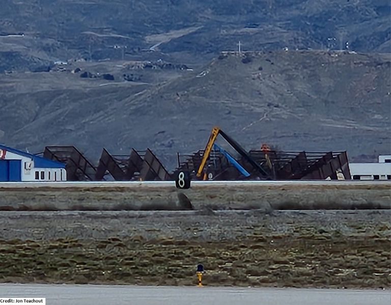 Colapsa hangar en Aeropuerto de Estados Unidos