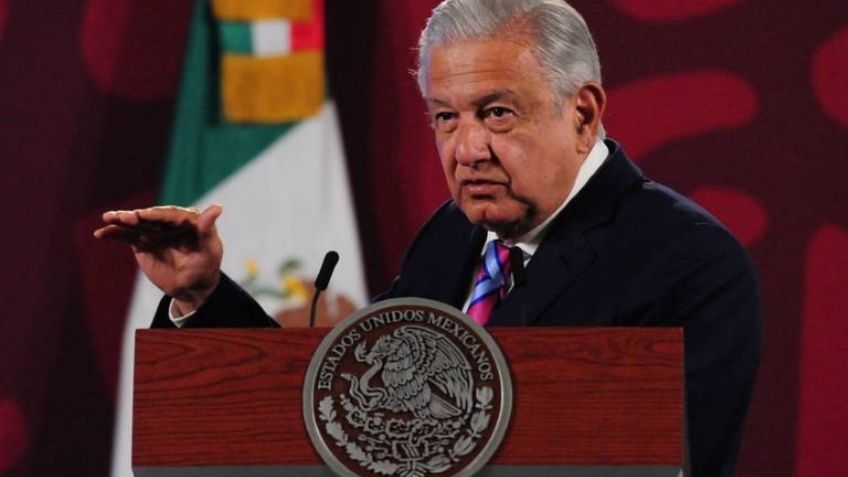 AMLO se lanza contra la SCJN tras fallo en contra de la Reforma Eléctrica