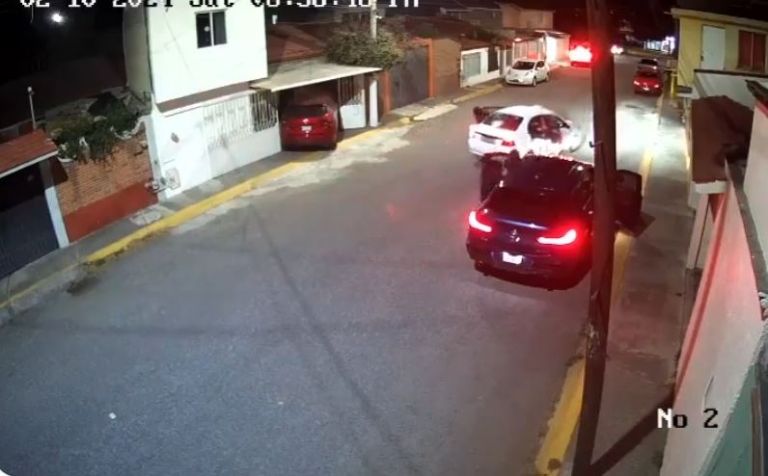 Asalto a mano armada en Metepec