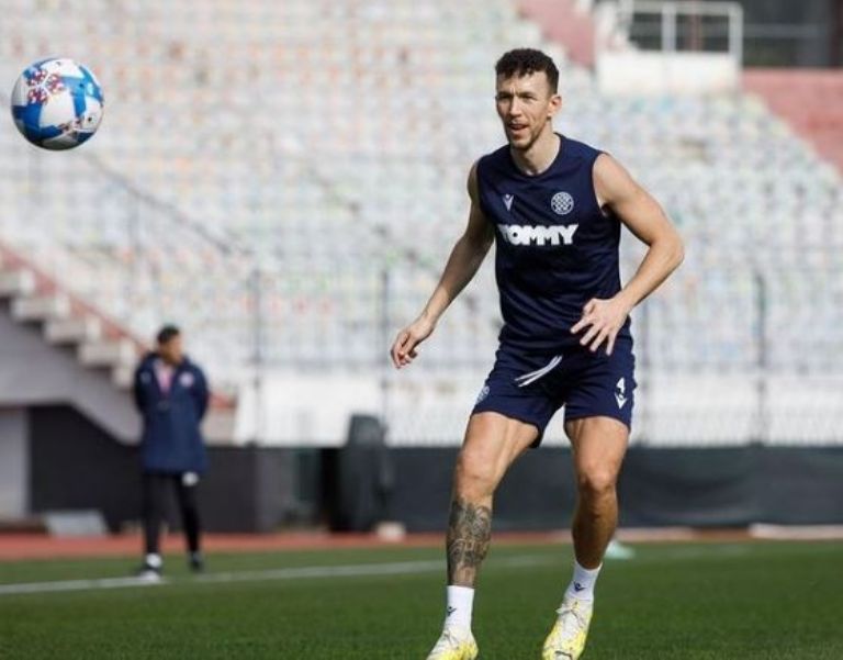 Amor a la camiseta: Ivan Perisic y Nikola Kalinic, los futbolistas que juegan por un euro