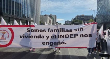 Antorchistas mantienen plantón frente al INDEP exigiendo donación de terreno en Álvaro Obregón