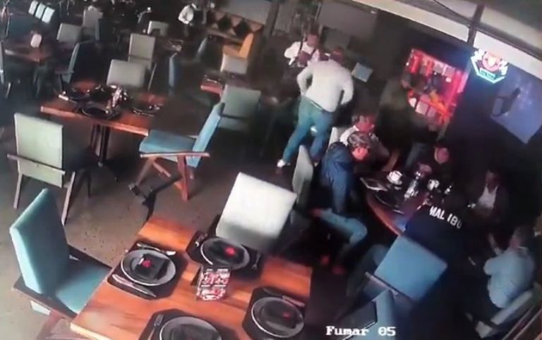 Asesinan a empresario en restaurante de Aguascalientes. Foto: Twitter