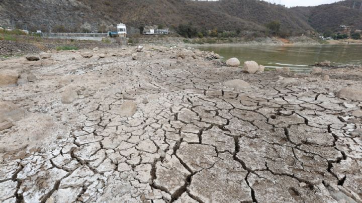 Piden declarar emergencia en CDMX para enfrentar escasez de agua; el Cutzamala se seca