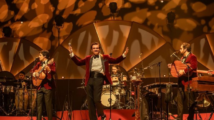 Enjambre llevará su gira 'Noches de Salón' al Auditorio Nacional en un cierre espectacular