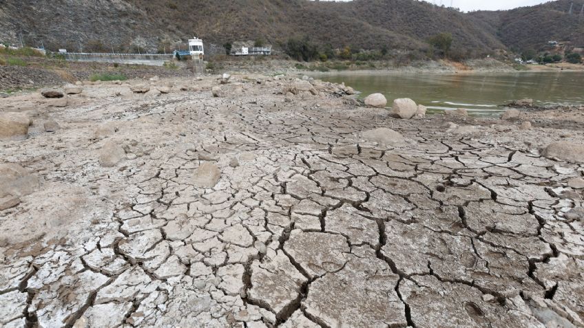 Piden declarar emergencia en CDMX para enfrentar escasez de agua; el Cutzamala se seca