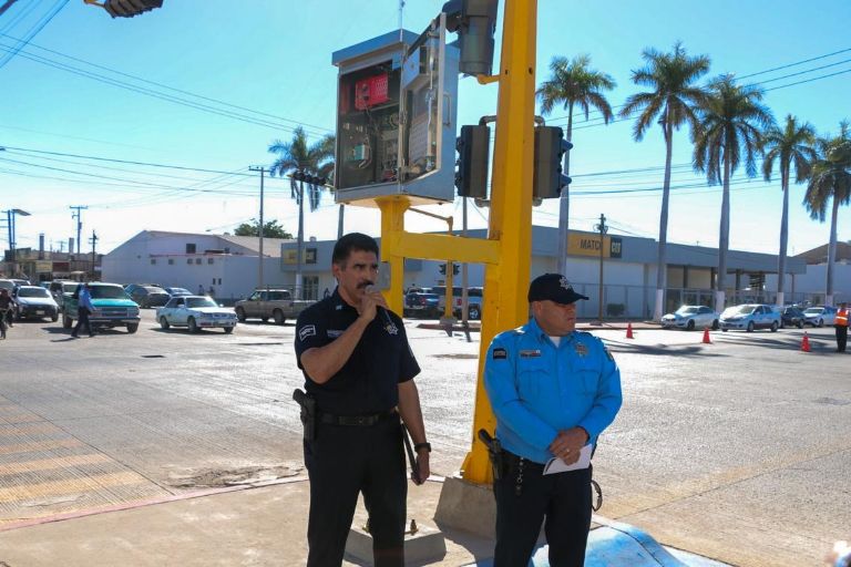 Claudio Cruz Hernández y Manuel de Jesús Gutiérrez 