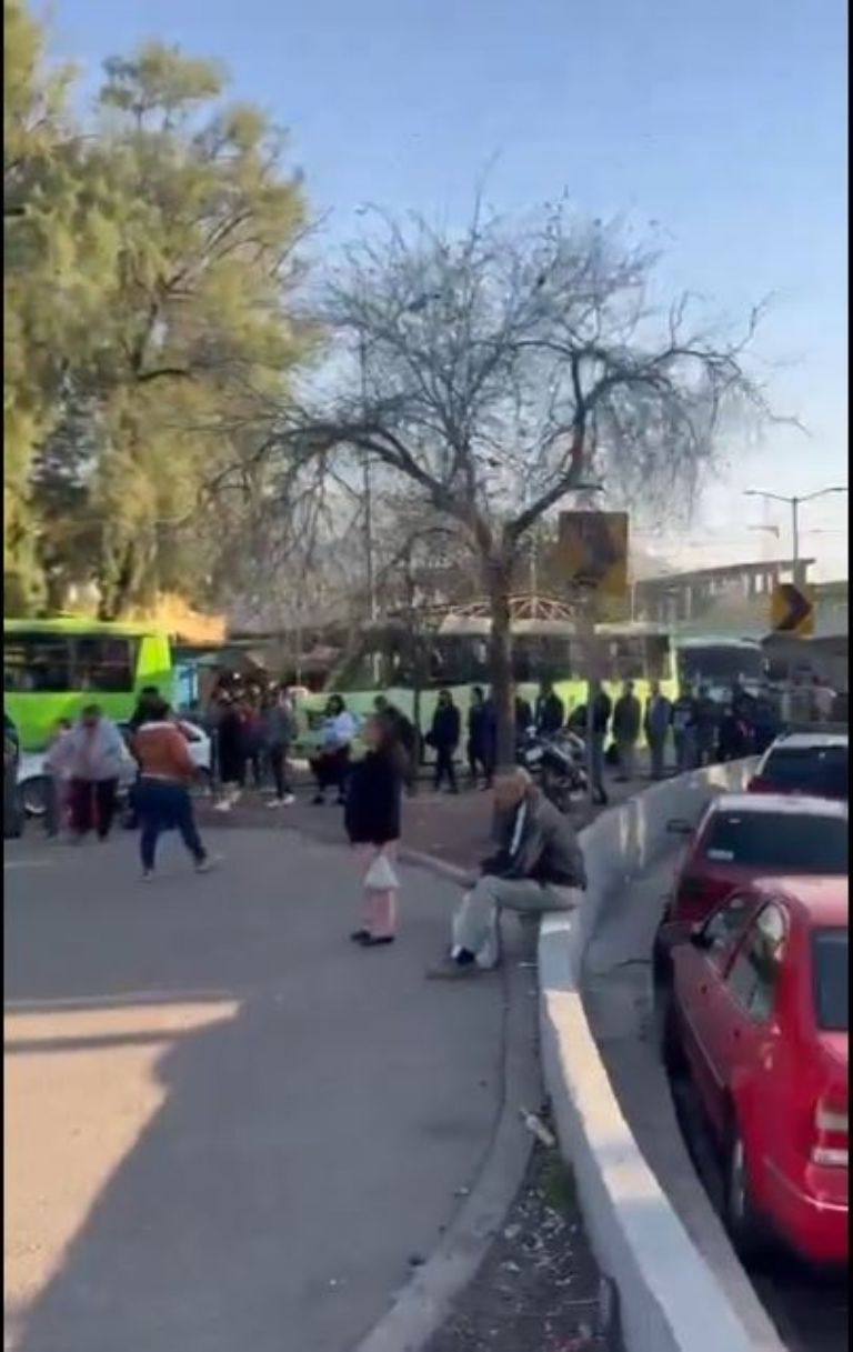 Caos en Indios Verdes por persona fallecida