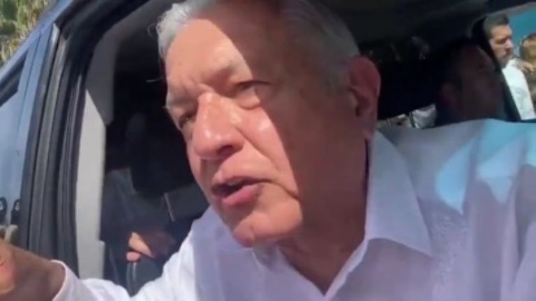 AMLO habla sobre la filtración de números de gente cercana. Foto: Facebook