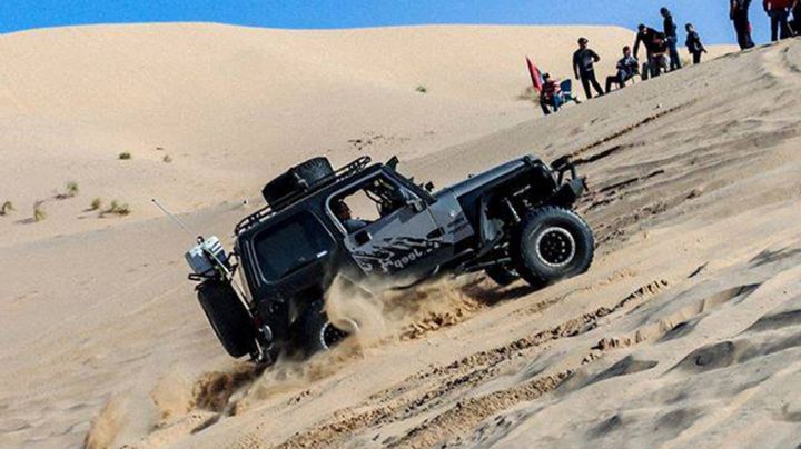 Accidente en La Travesía en el Desierto de Altar deja un saldo de 2 muertos y un herido
