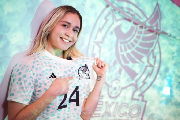 ¿Quién es Mayra Pelayo, la exseleccionada de EU que ahora brilla con México?