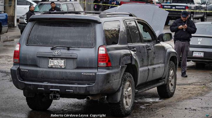 VIDEO: Atentan contra vida de famosa conductora de TV; delincuentes incendian su coche