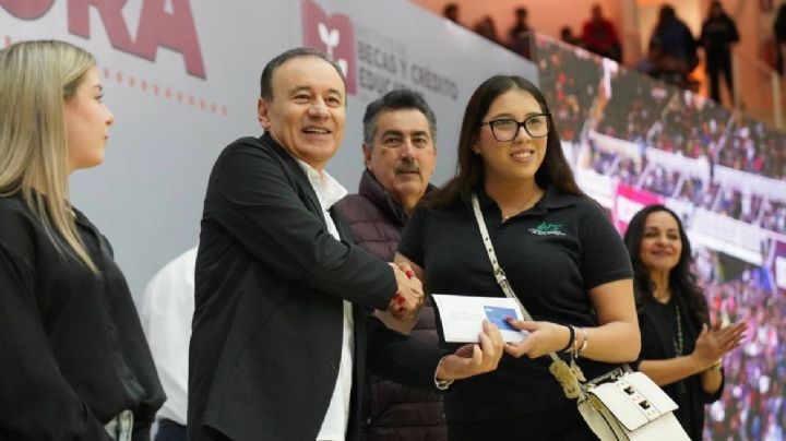 Gobernador de Sonora otorga más de 5 mil becas a estudiantes universitarios de Cajeme