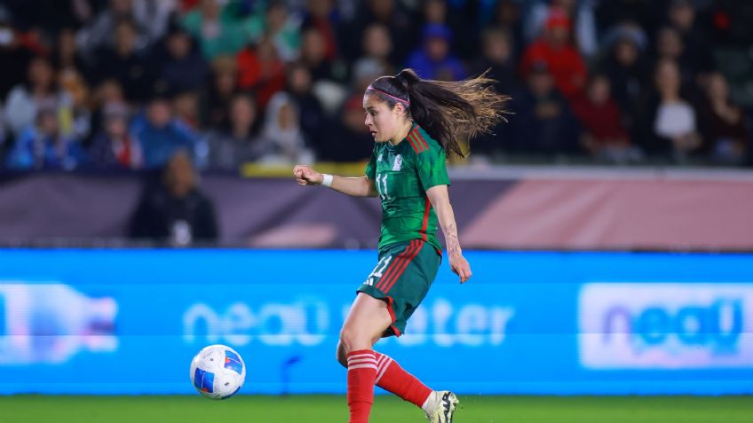 Jacqueline Ovalle y Karen Luna destacan en el once ideal de la Copa Oro W