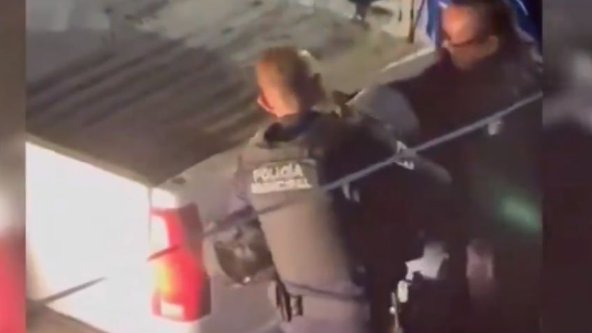 VIDEO: Captan a policías de Querétaro que golpean con fuerza excesiva a joven detenido