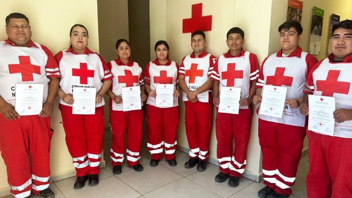 Socorristas de la Cruz Roja de Empalme reciben capacitación en primeros auxilios