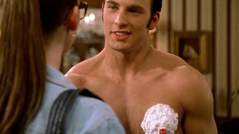 Chris Evans dice que no tiene ningún interés en ser una gran estrella de cine y prefiere mirar los árboles