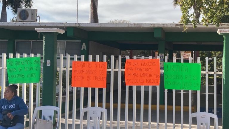 Polémica en CBTA 38 genera cierre del plantel; piden llegar a acuerdos 