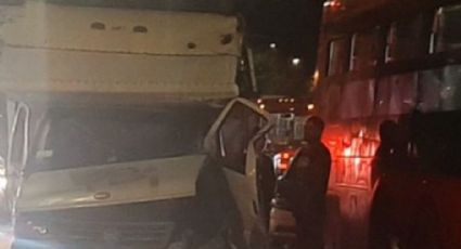 Fuerte accidente con unidad del Metrobús moviliza a las autoridades en CDMX