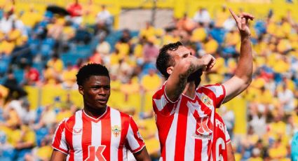 En duelo de mexicanos, Almería vence a Las Palmas y rompe racha de 28 juegos sin ganar