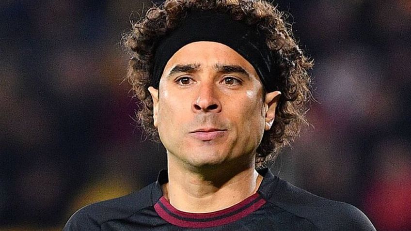 Memo Ochoa 'explota' ante críticas en X y bloquea a usuarios durante partido