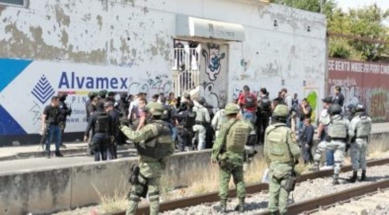 Detienen a 5 presuntos sicarios tras enfrentamiento en Morelia. Foto: Twitter