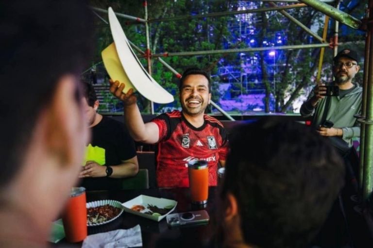 Jorge Álvarez, con Samuel García, acude al Pa'l Norte 2024. Foto: Facebook