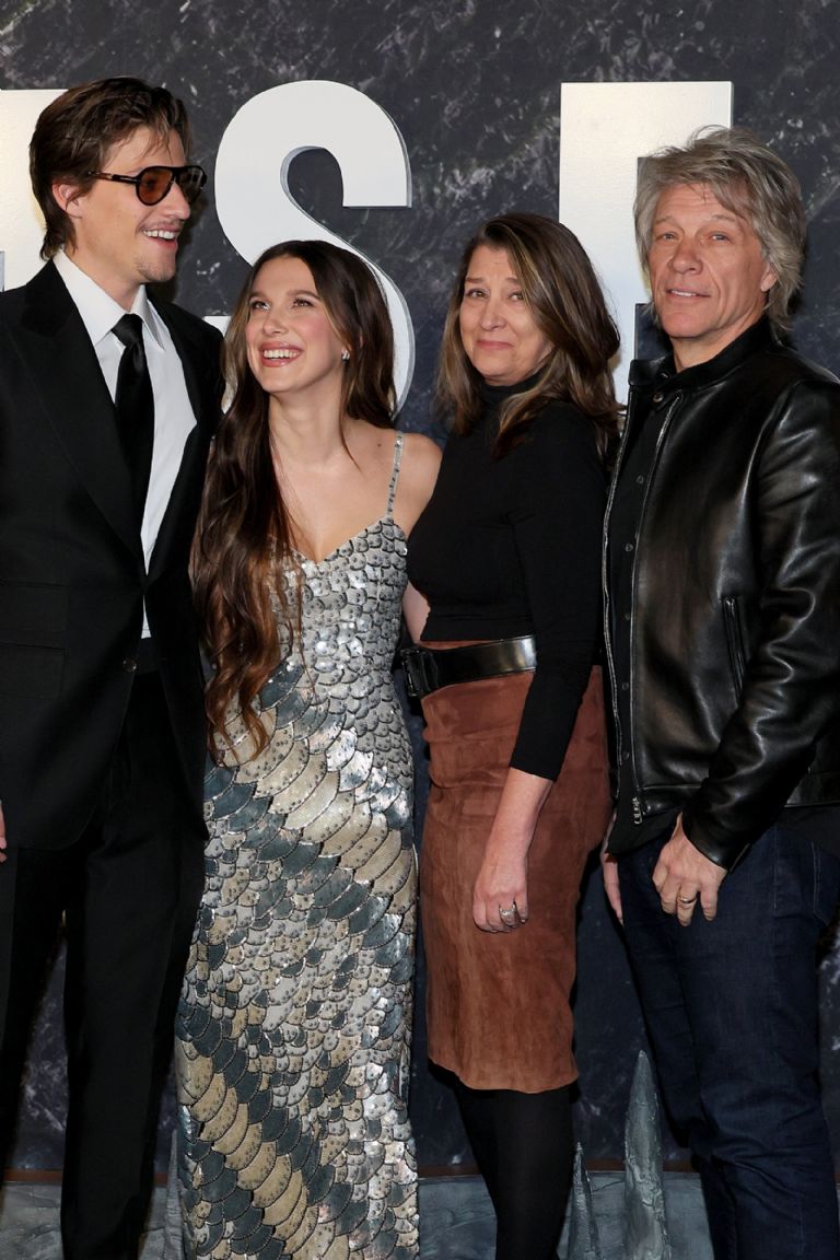 Millie Bobby Brown y familia de su novio