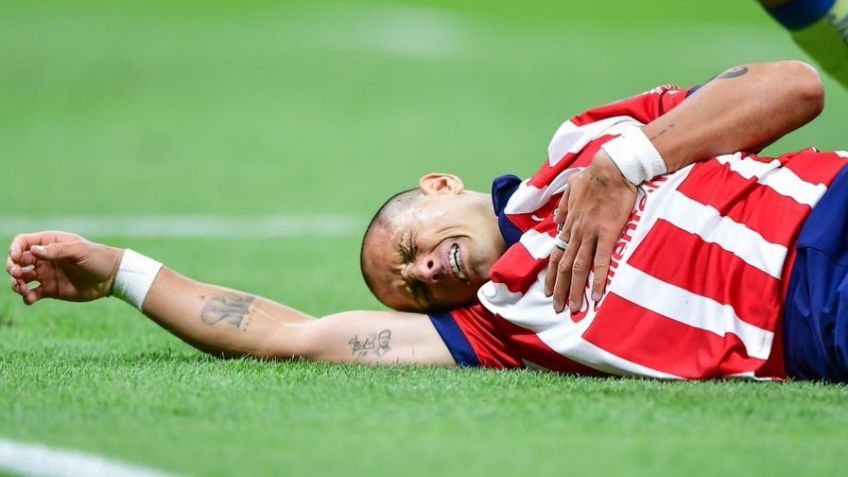 Tras goleada del América a Chivas en Concachampios, 'Chicharito' se disculpa con afición