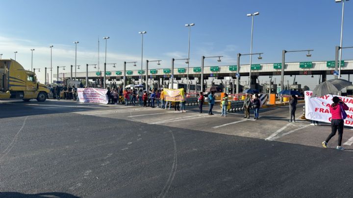 Colapsa la autopista México-Pachuca: Vecinos de Ecatepec exigen abasto de agua potable