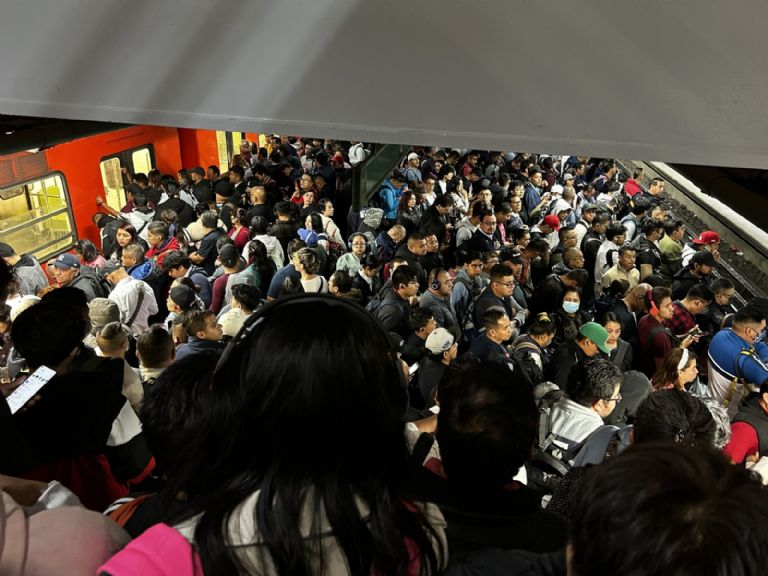 Caos en el Metro de la CDMX