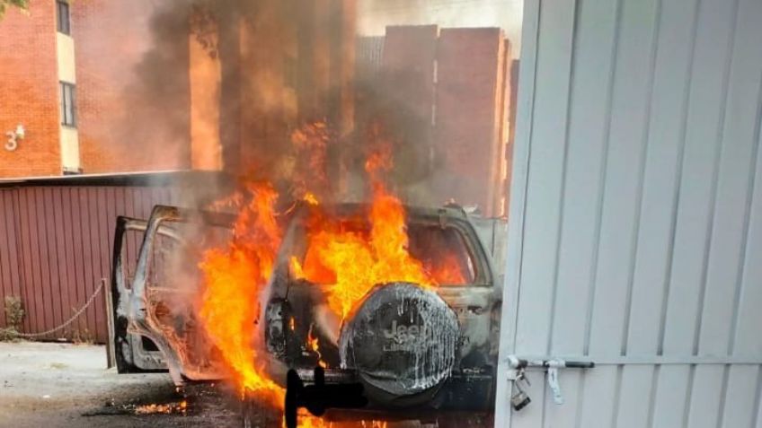 VIDEO: Camioneta se incendia en Vallejo; Bomberos no pudieron apagar el fuego