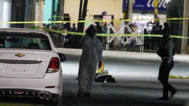 Indignación ante la Exposición del Cuerpo de Gisela Gaytán en las Calles de Celaya