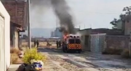 VIDEO: Asesinan a dos paramédicos e incendian tres ambulancias particulares en Celaya