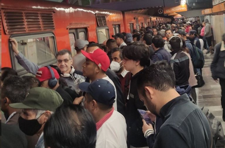 Caos en la Línea 7 del Metro