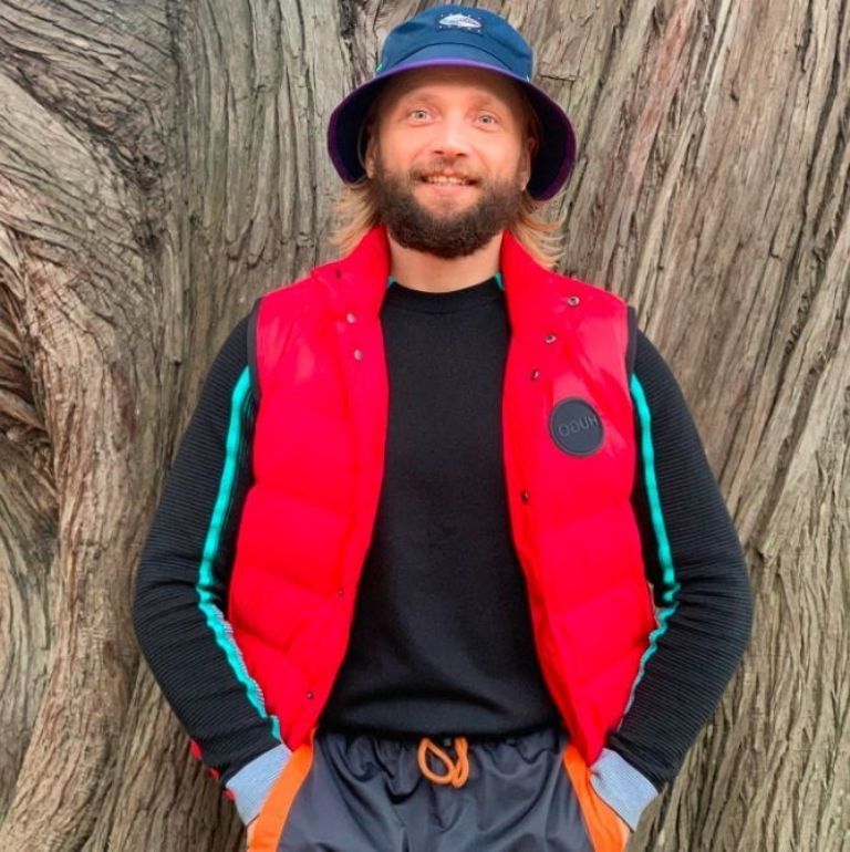 Influencer vegano ruso dejó morir a su bebé recién nacido,