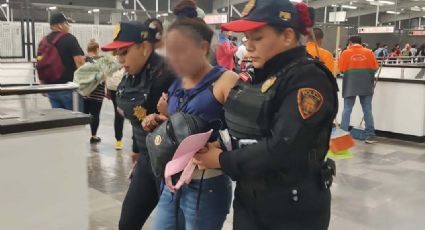 Milagro: Policías evitan que mujer se arroje a las vías del Metro en Pantitlán