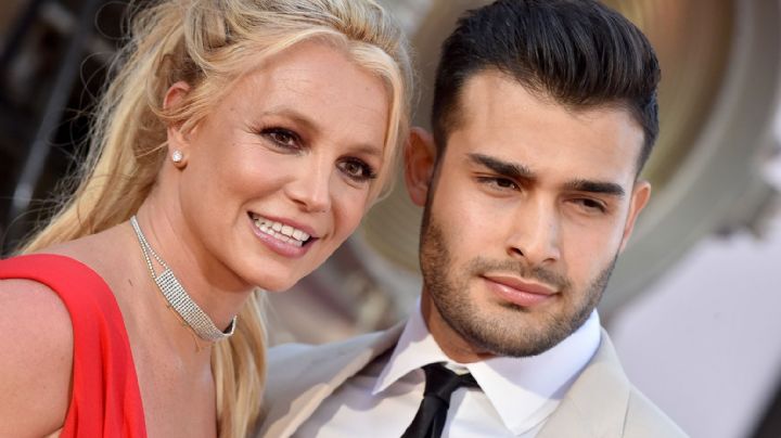 Britney Spears besa a su exesposo Sam Asghari ¿regresaron?