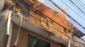 Incendio consume vivienda en Naucalpan dejando atrapadas a personas; esto sucedió