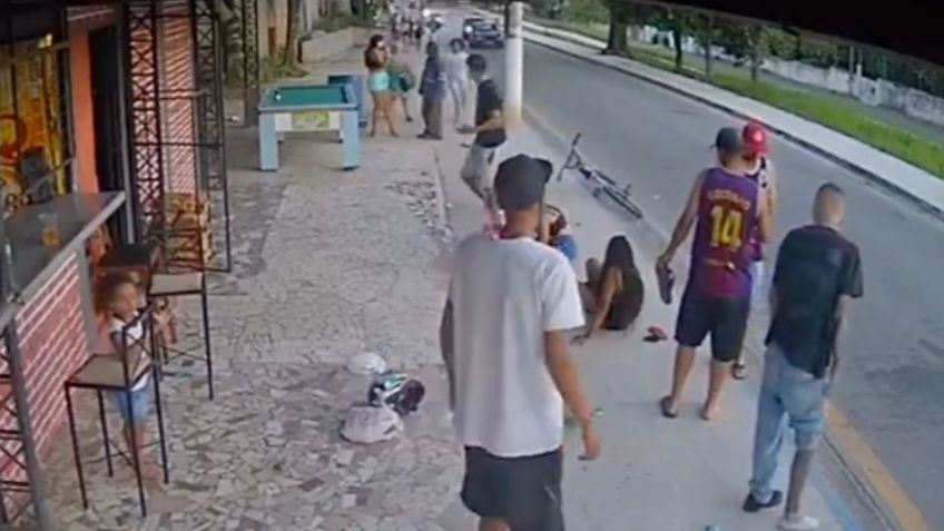  Motociclista causa una tragedia al ir a exceso de velocidad y arrolla a 5 personas