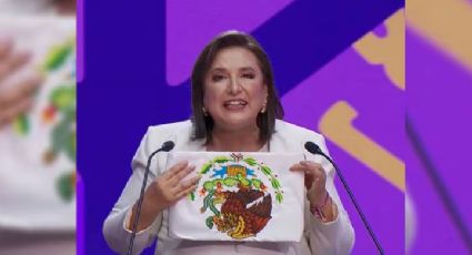 Debate Presidencial: Xóchitl Gálvez exhibe bandera de México al revés; es protesta, dice