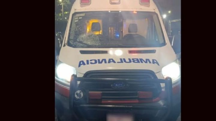Impactantes videos muestran el momento en que una ambulancia arrolla a un vendedor de café