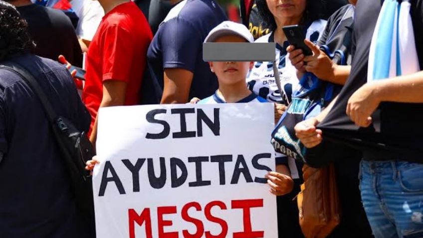 "Sin ayudaditas a Messi": Niño recibe al jugador argentino con contundente mensaje