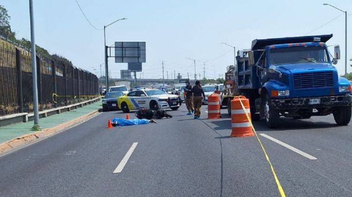 GRAVE accidente en Monterrey deja 1 muerto; tráiler le pasó por encima a motociclista